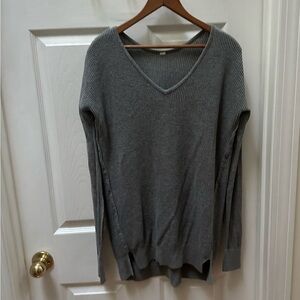 Lululemon Gray V-Neck Sweater waffle 4